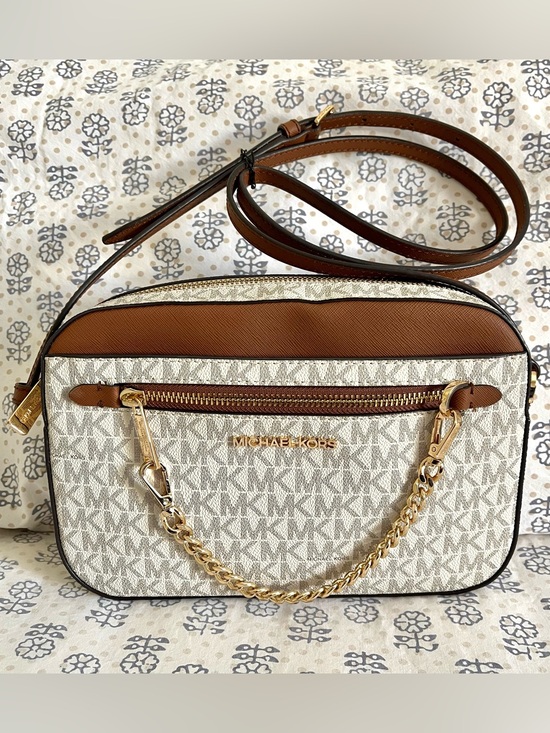 Michael Kors Handbags - Michael Kors Jet Set Large Logo Crossbody Bag